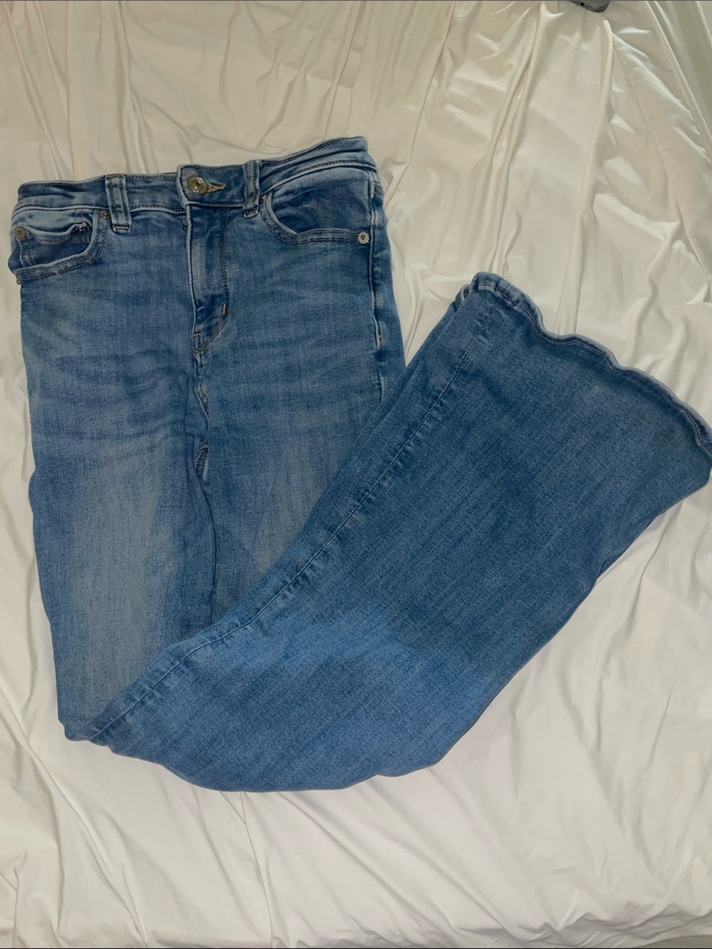 Women’s American Eagle Blue Denim Flared Jeans